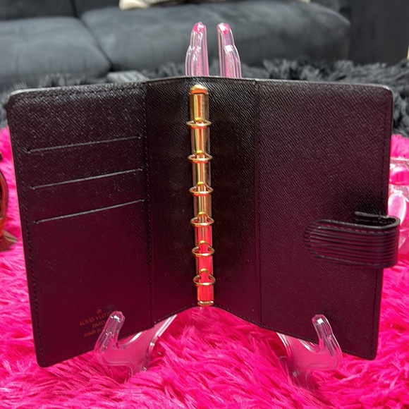Louis Vuitton Epi Agenda pm Notebook - Picture 7 of 9